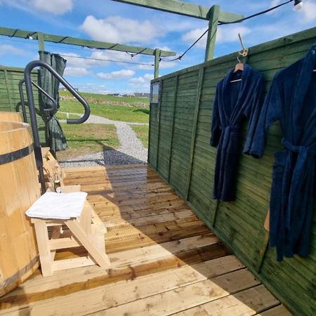 Wild Meadow Huts Villa Doolin Exteriör bild