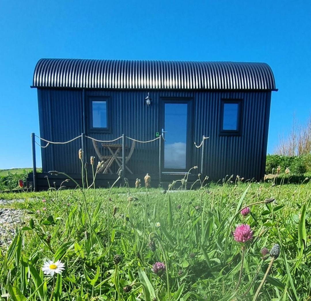 Wild Meadow Huts Villa Doolin Exteriör bild